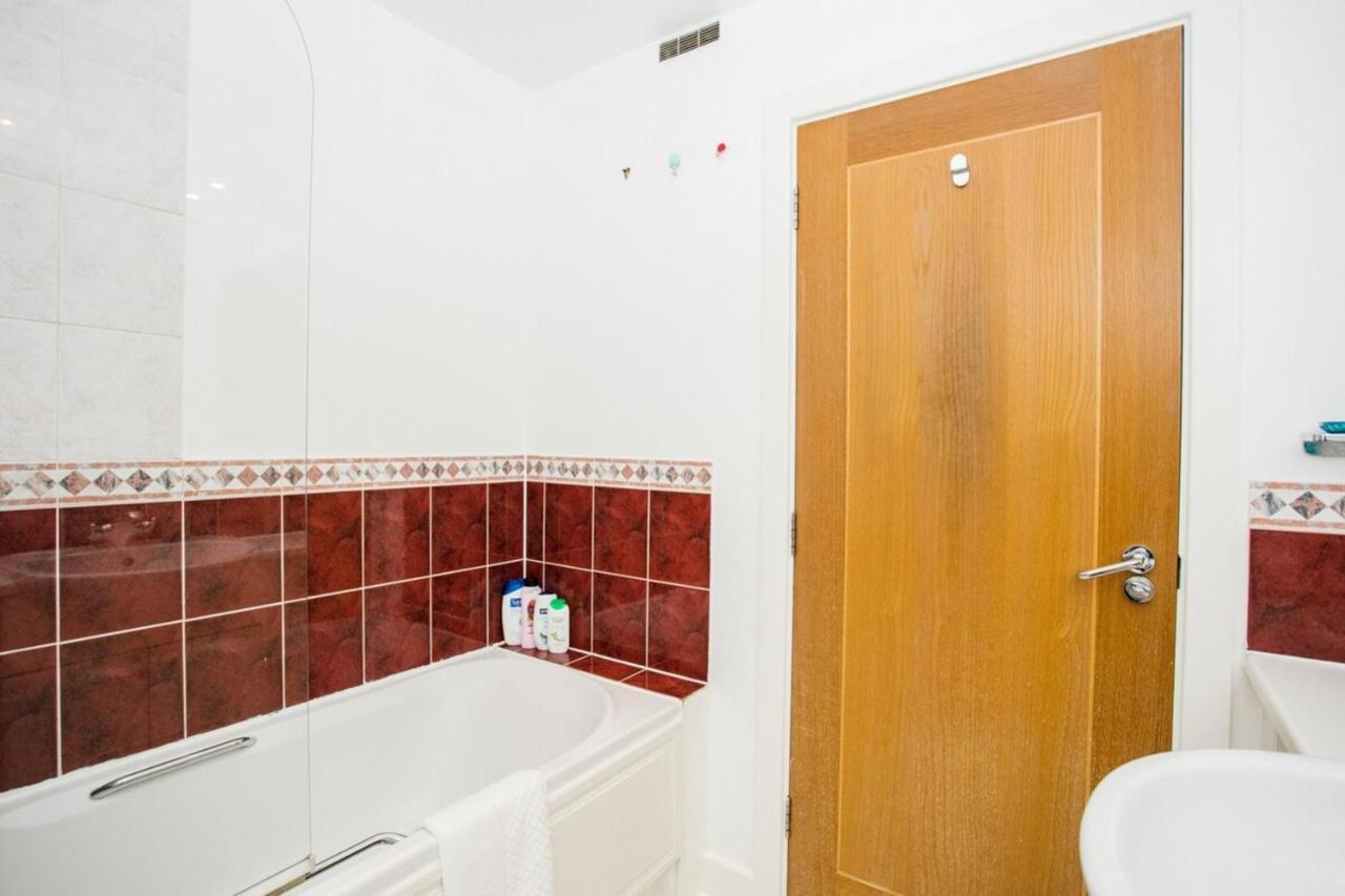 1 Bedroom Apartment On The Riverbank Near St Paul'S Londres Exterior foto