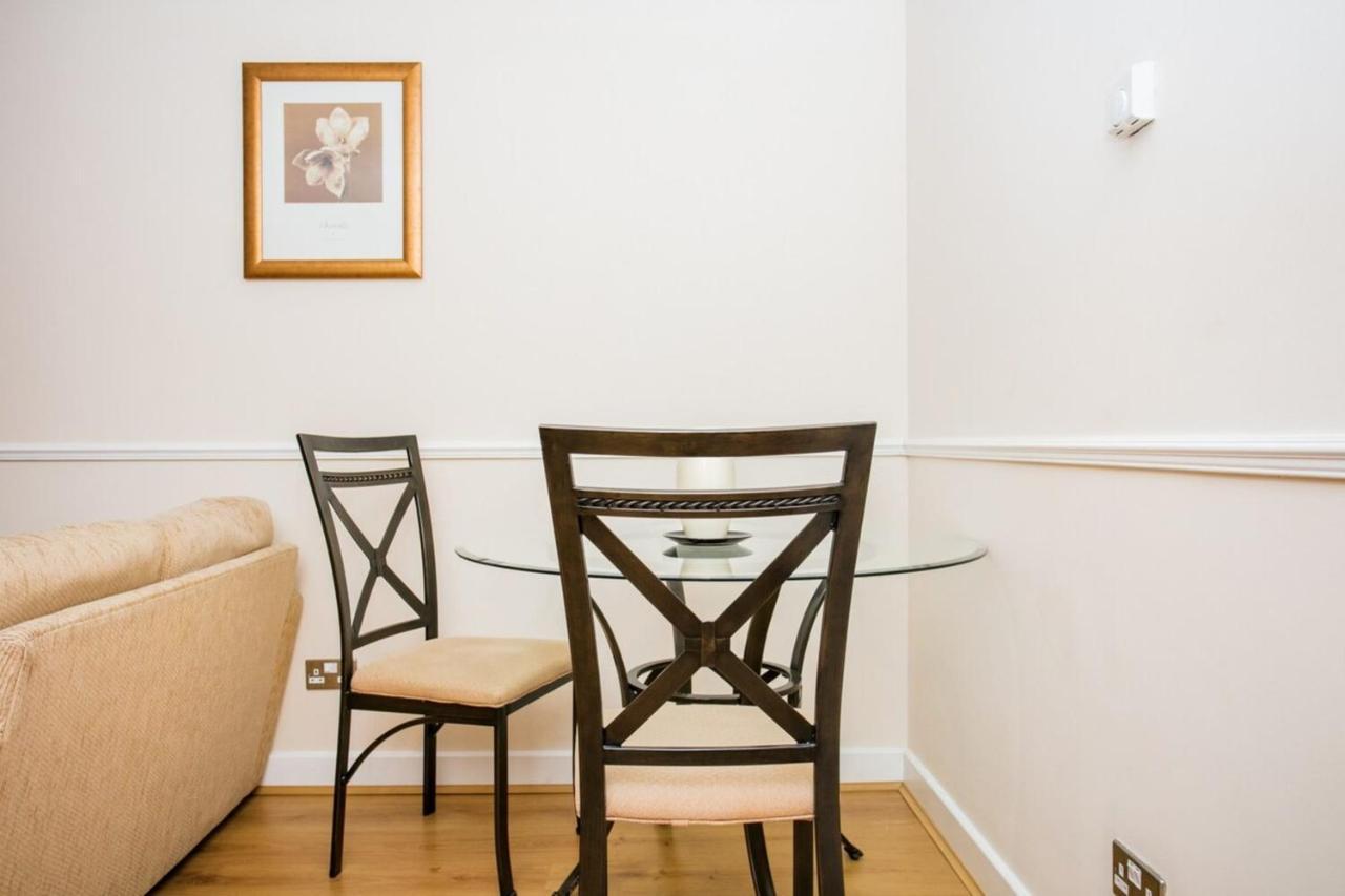 1 Bedroom Apartment On The Riverbank Near St Paul'S Londres Exterior foto