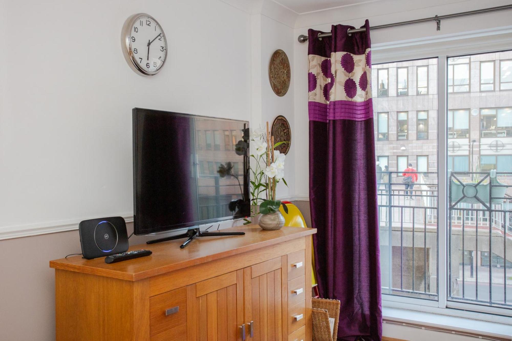 1 Bedroom Apartment On The Riverbank Near St Paul'S Londres Exterior foto