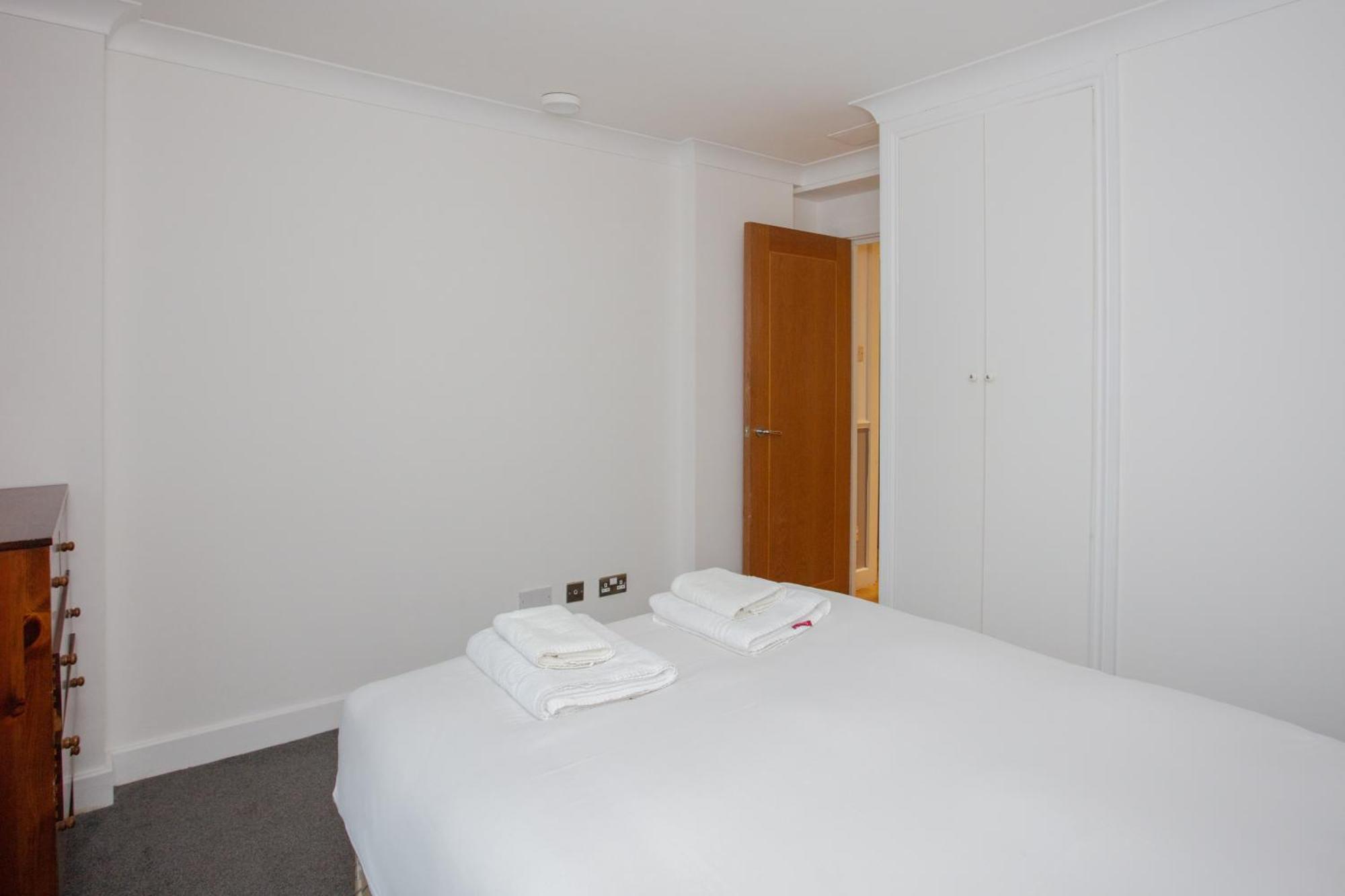 1 Bedroom Apartment On The Riverbank Near St Paul'S Londres Exterior foto